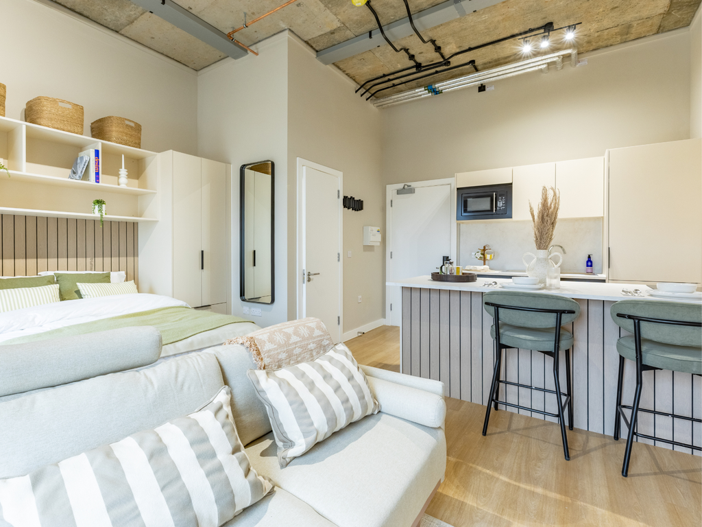 Property photo 1 of 25