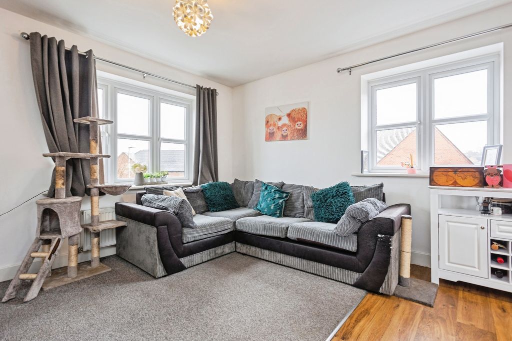 Property photo 3 of 10