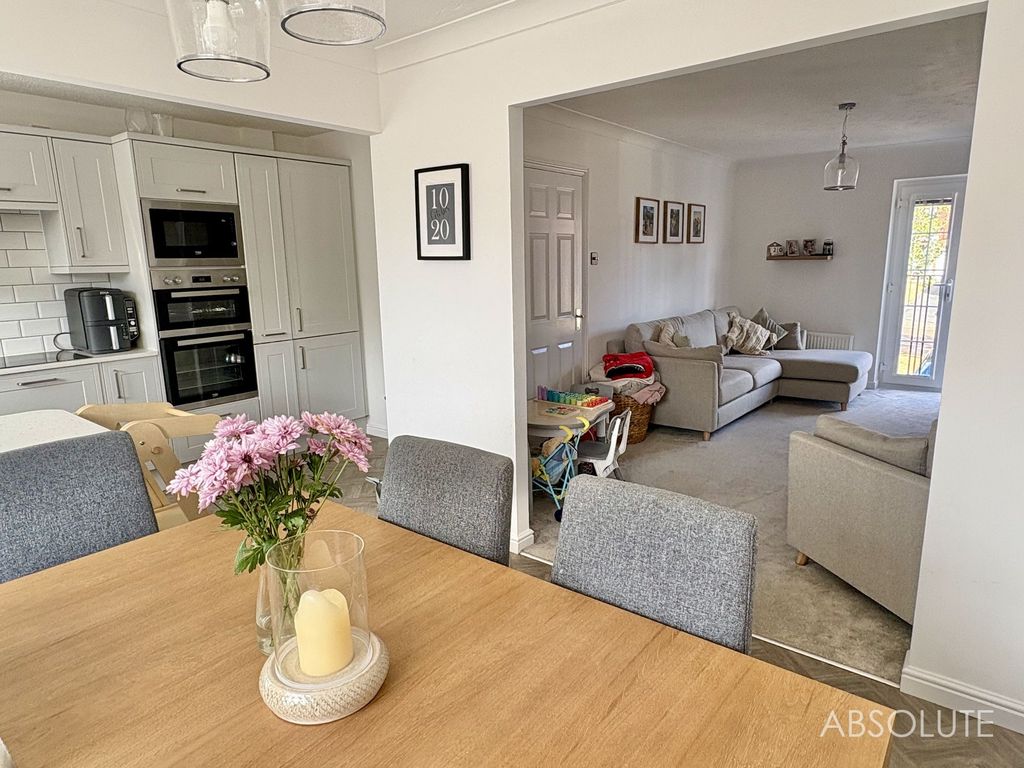 Property photo 3 of 20 Dining Room/Kitchen