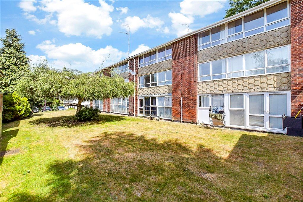 Property photo 1 of 13 Communal Gardens