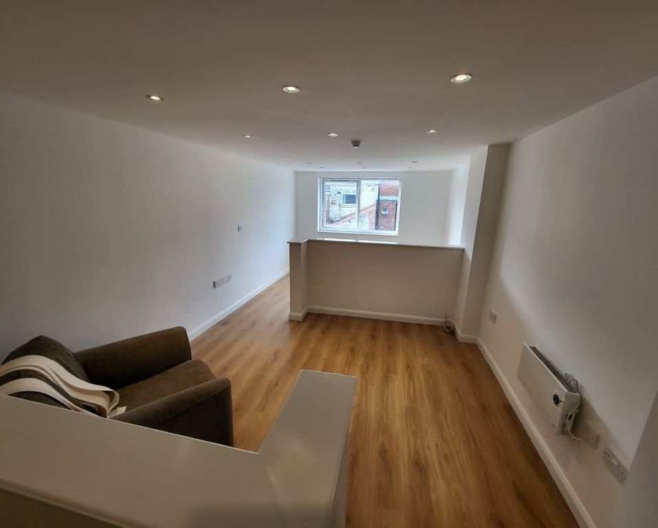 Property photo 1 of 2