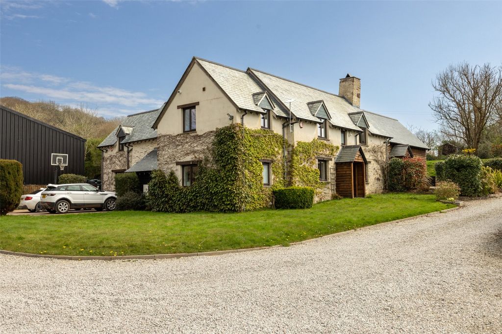 Property photo 3 of 44 Picture No. 42