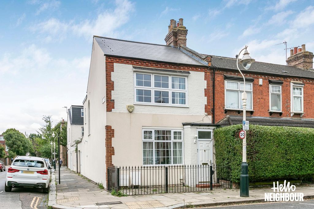 Property photo 1 of 18 Photo 0