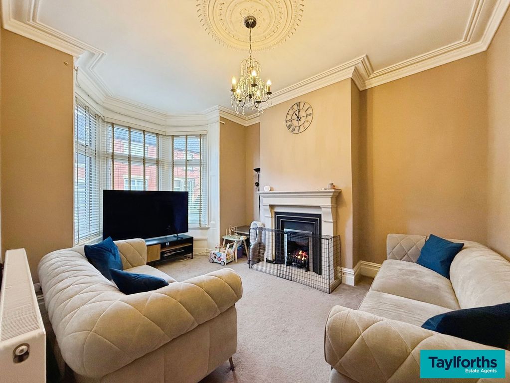 Property photo 3 of 17