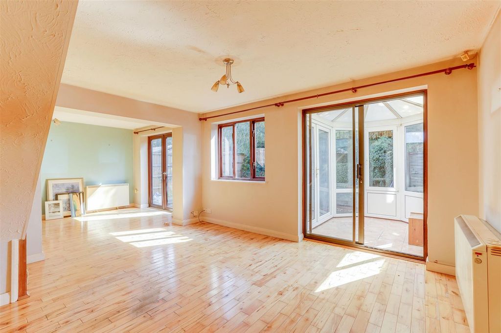 Property photo 2 of 15