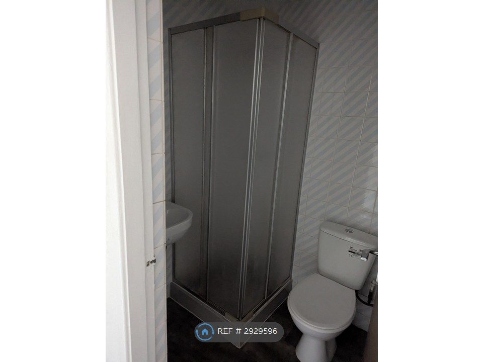 Property photo 3 of 4