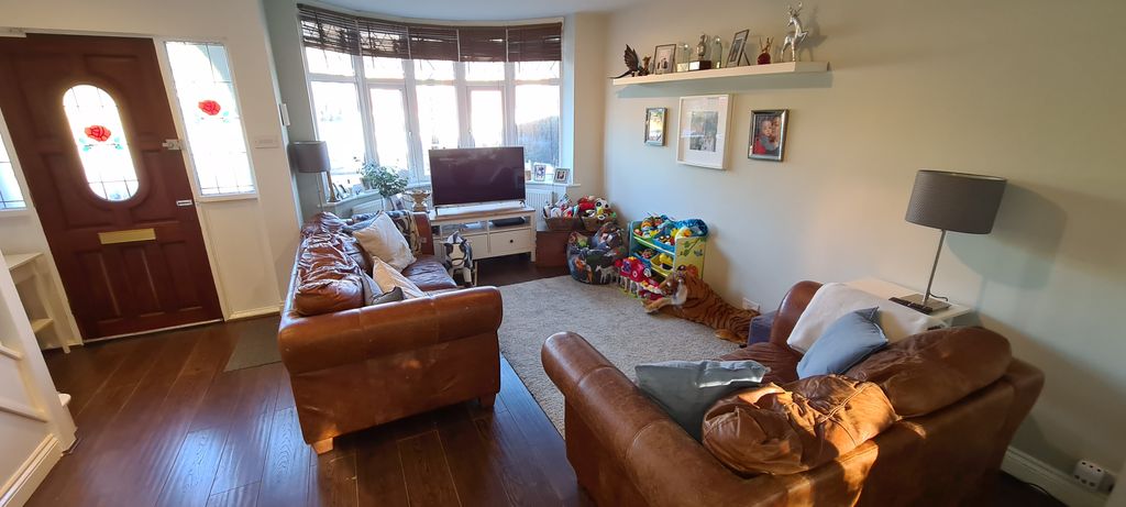 Property photo 2 of 10