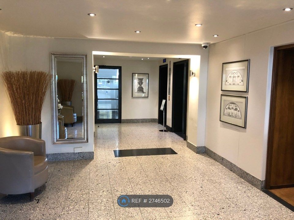 Property photo 1 of 8 Reception/Lifts