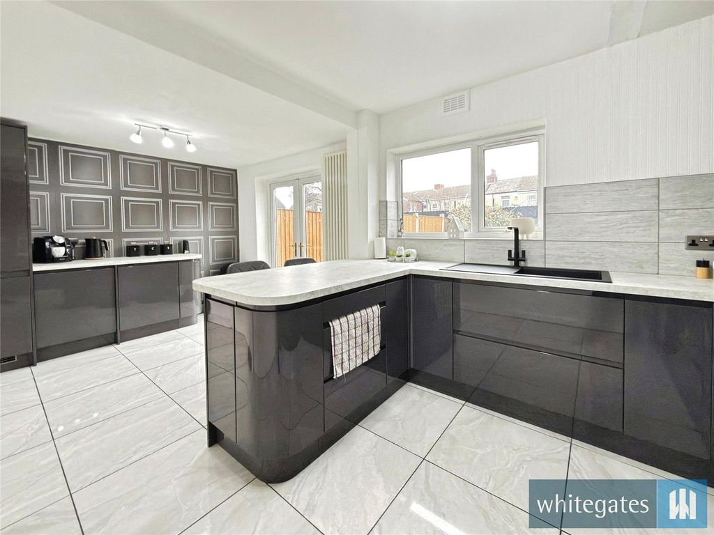 Property photo 3 of 17 Picture No. 20