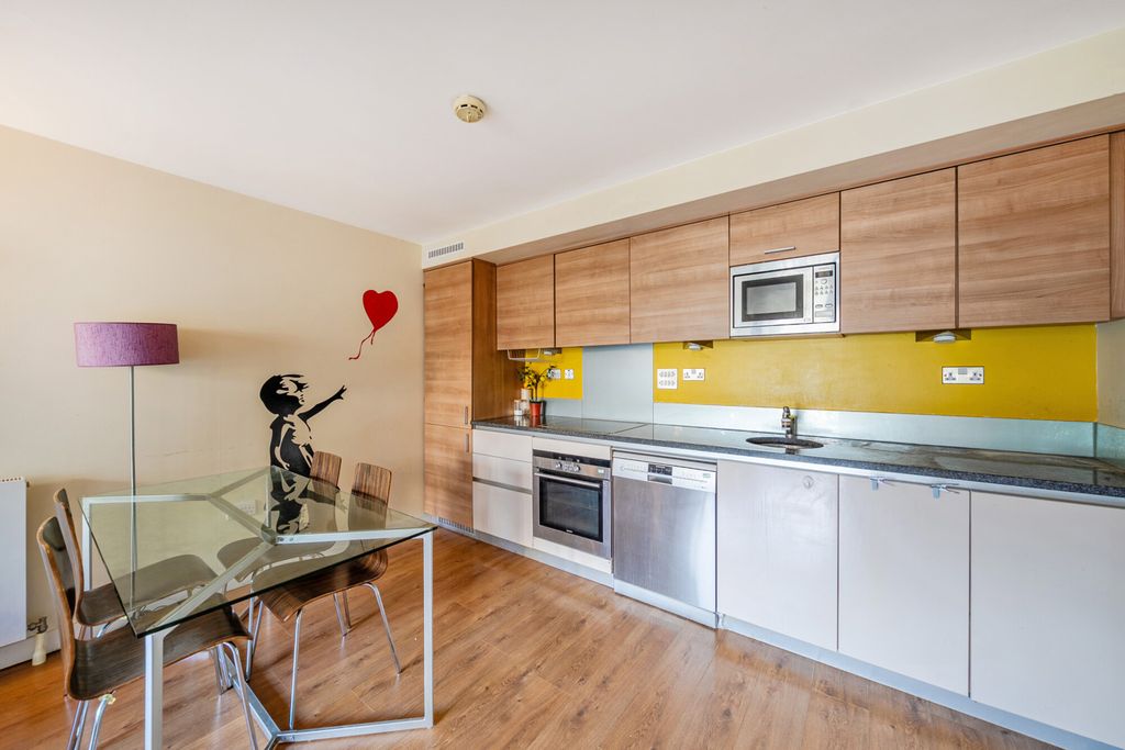 Property photo 3 of 14 1522291-10-1A0Aac...