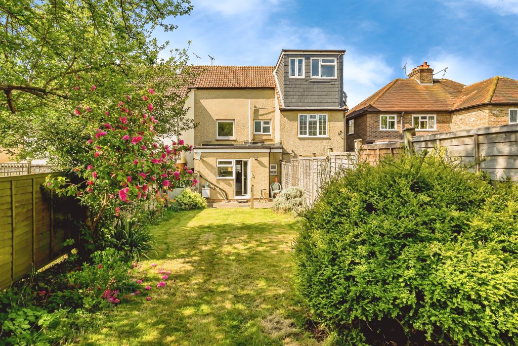 Property photo 2 of 13