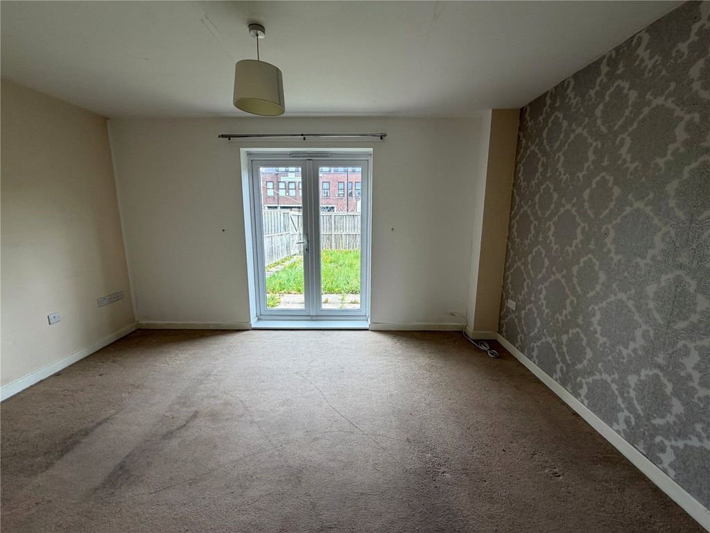 Property photo 3 of 6 Picture No. 02