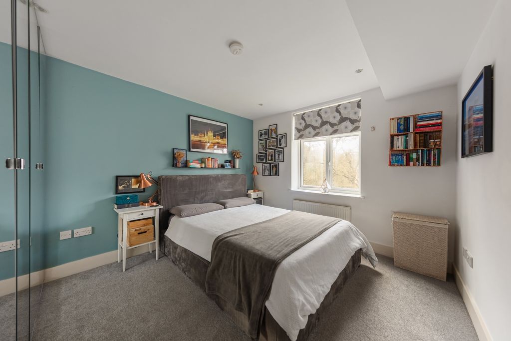 Property photo 3 of 13 094A2191
