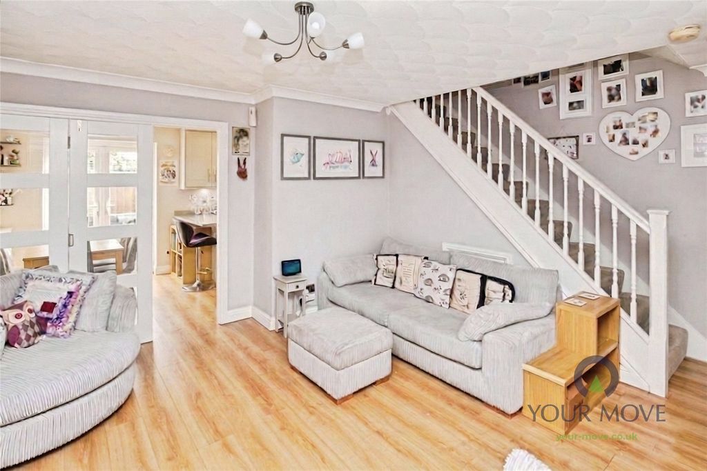 Property photo 3 of 17 Picture No. 29