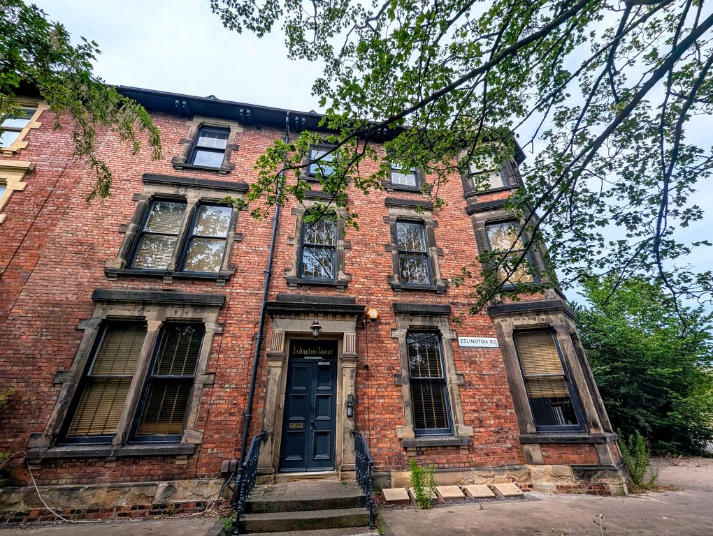 Property photo 3 of 20 1000007875