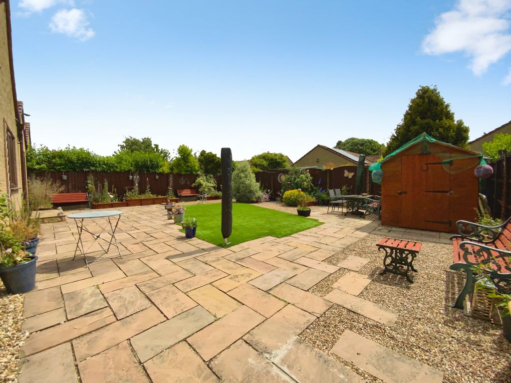 Property photo 3 of 17