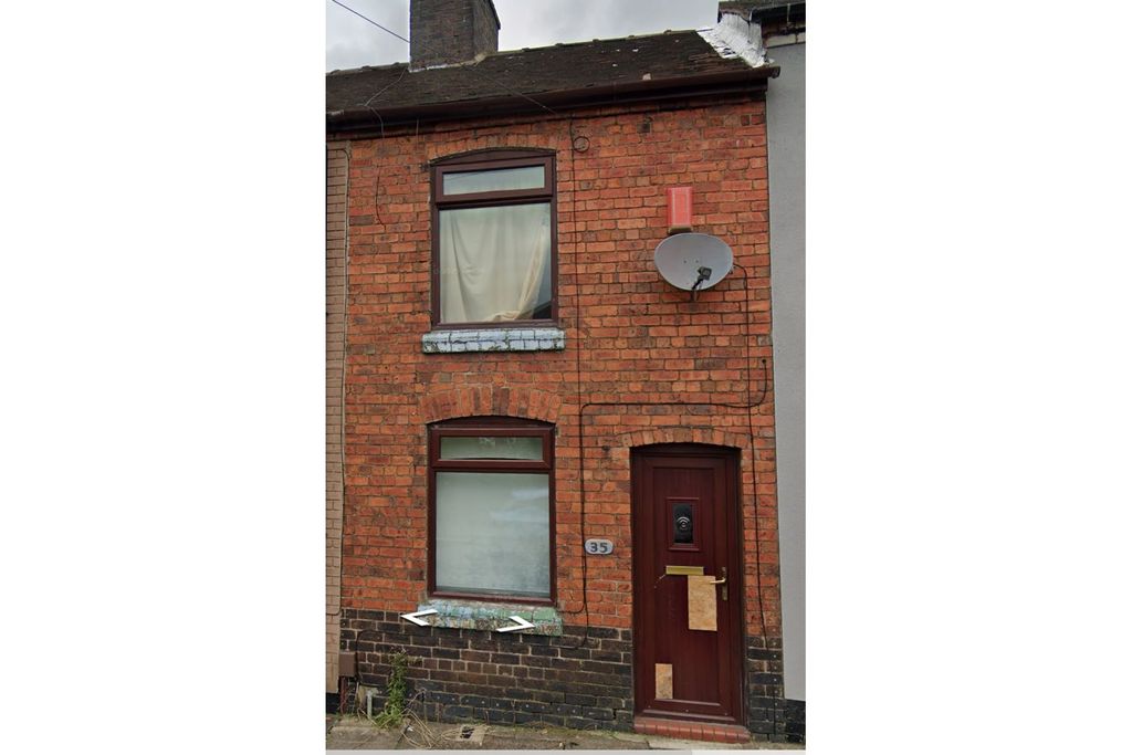 Property photo 1 of 1