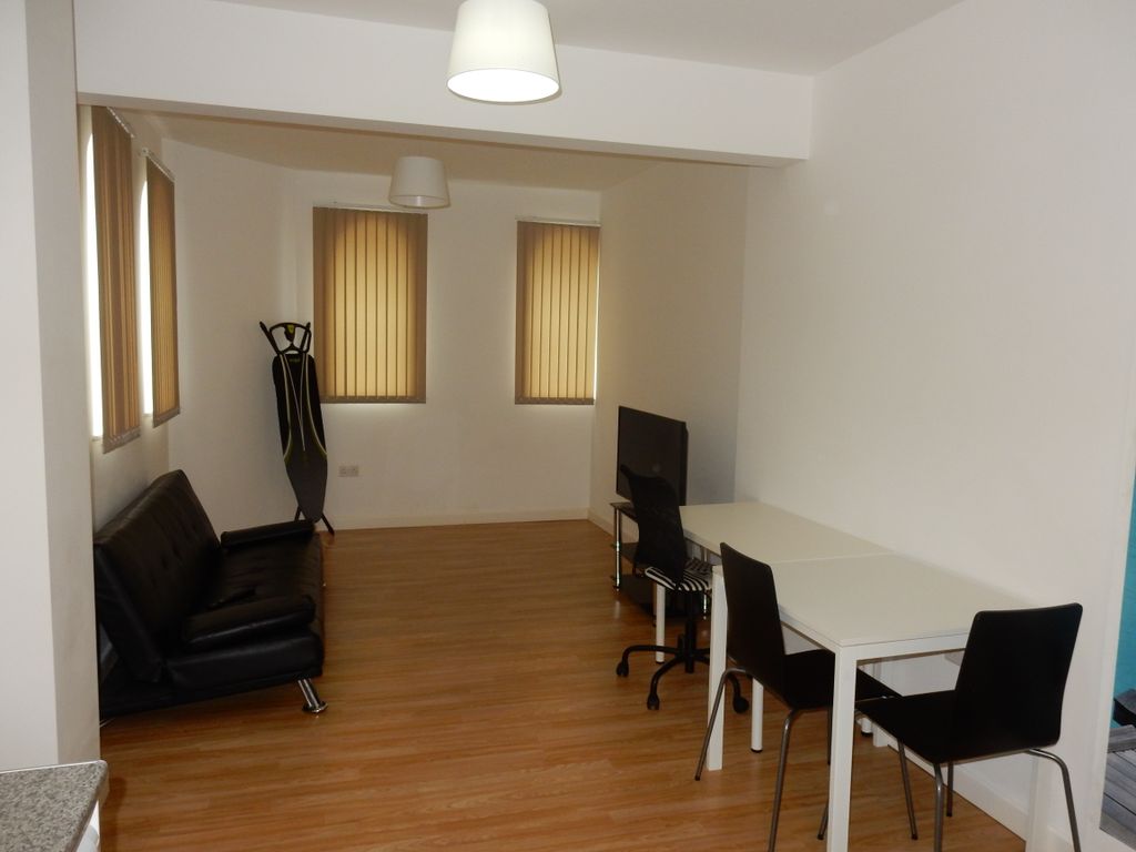 Property photo 2 of 6