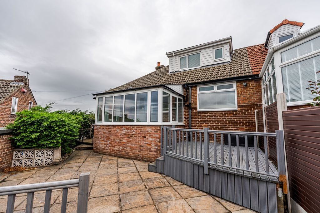 Property photo 1 of 27