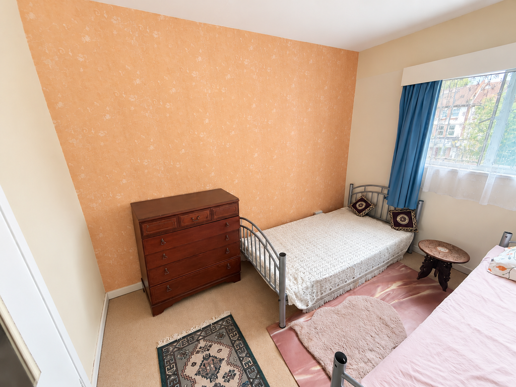 Property photo 3 of 5