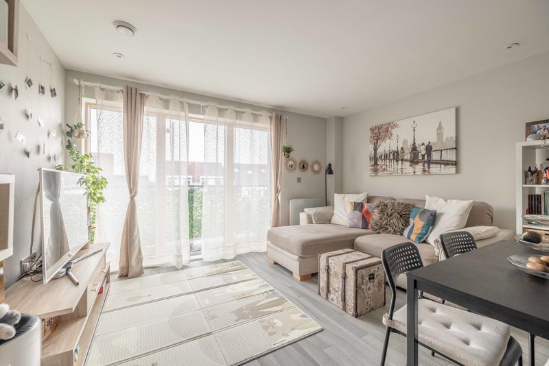 Property photo 3 of 10 Photo 6