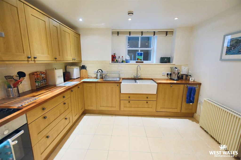 Additional image 8 of 3 bed flat for saleFlat 1 Llanunwas, Solva, Haverfordwest SA62