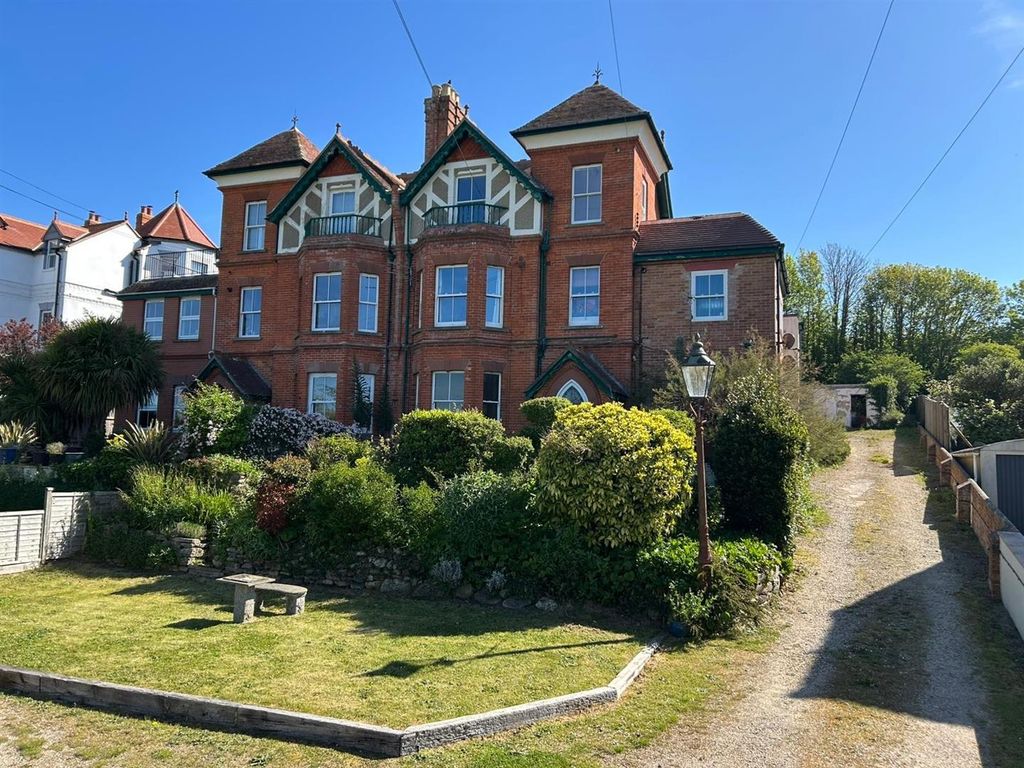 Property photo 1 of 11 4.Jpg
