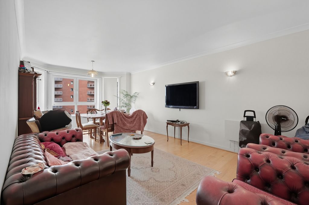 Property photo 3 of 14 Photo 3