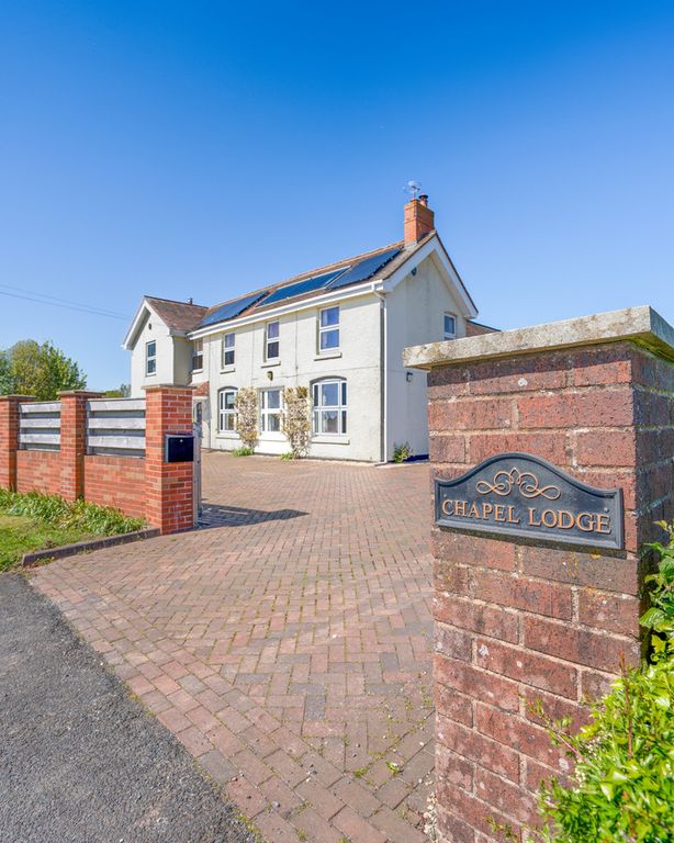 Property photo 3 of 42