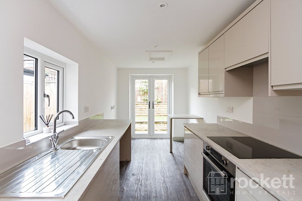 Property photo 1 of 31 Picture No. 29