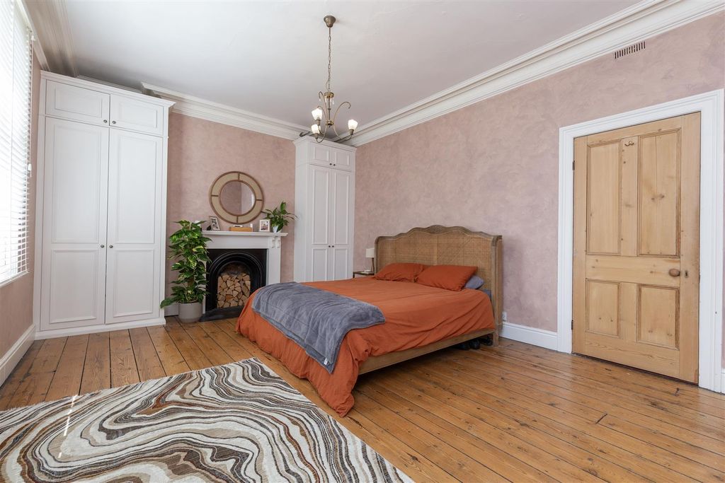 Additional image 16 of 4 bed town house for salePierremont Crescent, Darlington DL3