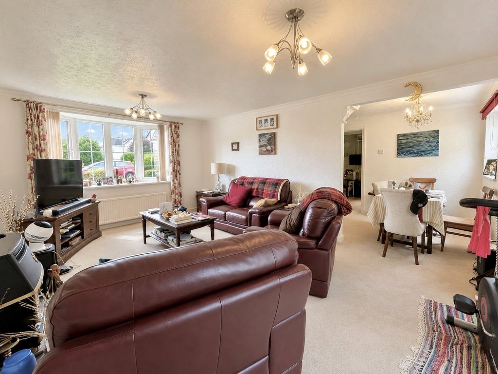 Property photo 3 of 17 Picture No. 06