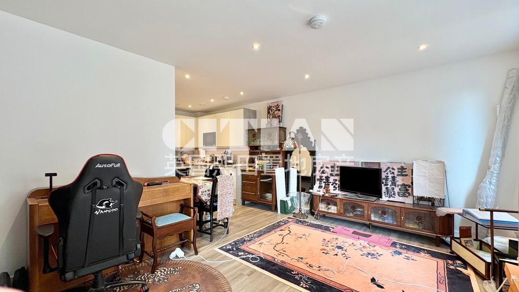 Property photo 2 of 14