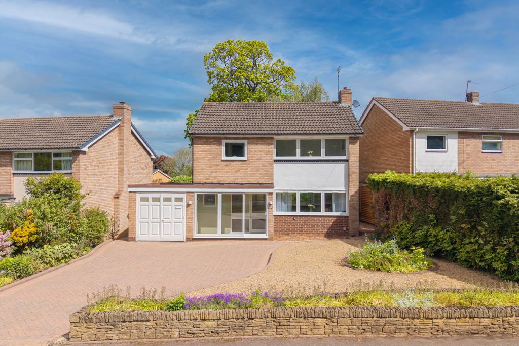 Property photo 1 of 36
