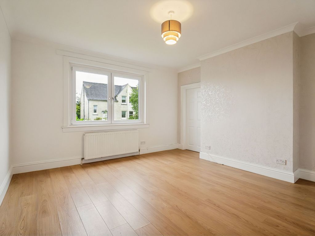 Property photo 3 of 25