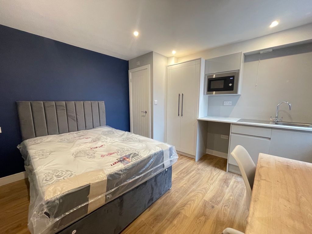 Property photo 1 of 6 Img_4750