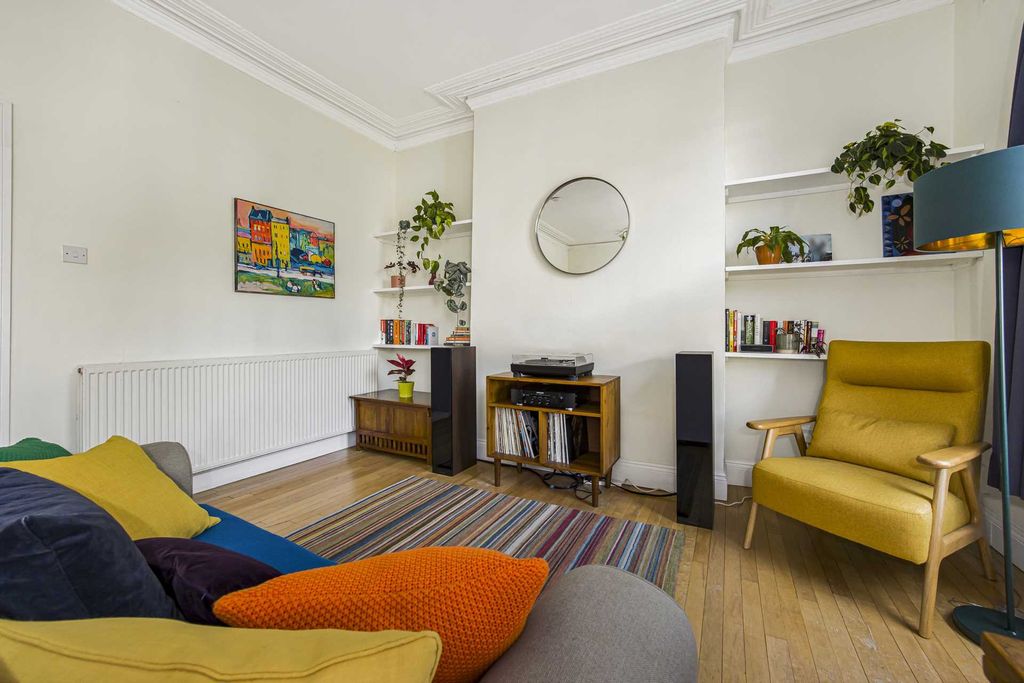 Property photo 2 of 11