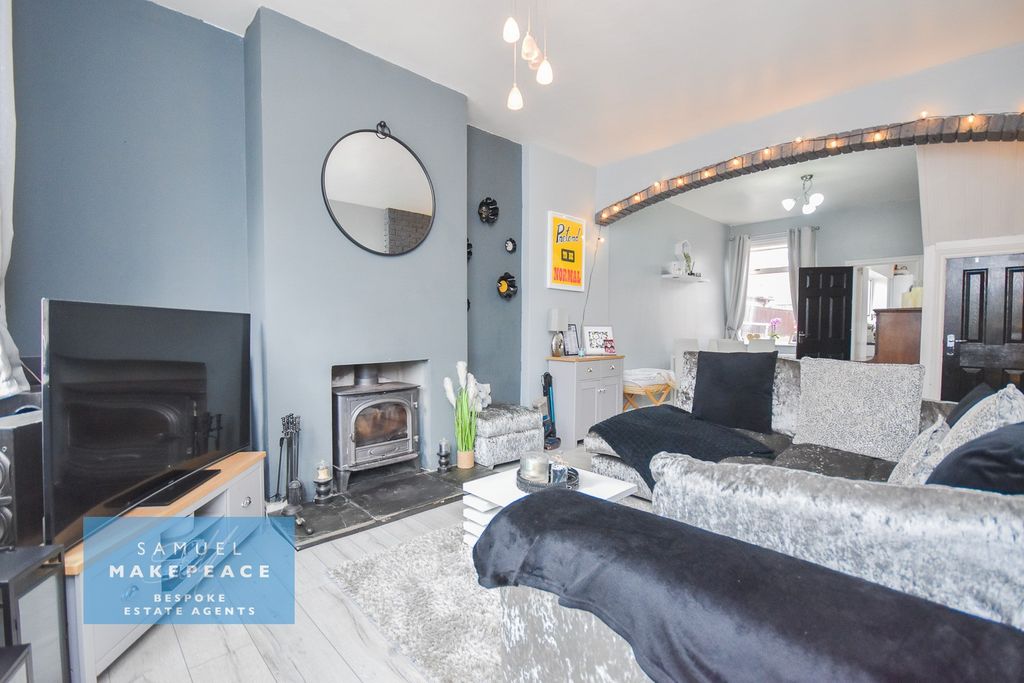 Property photo 2 of 14 Gallery