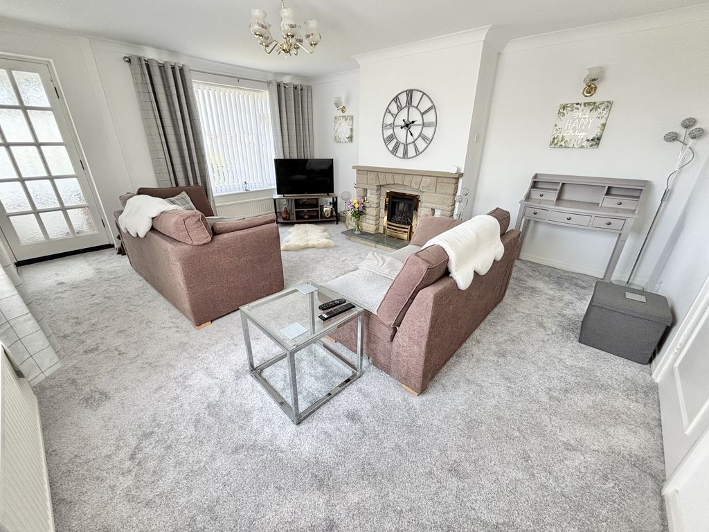 Property photo 3 of 29