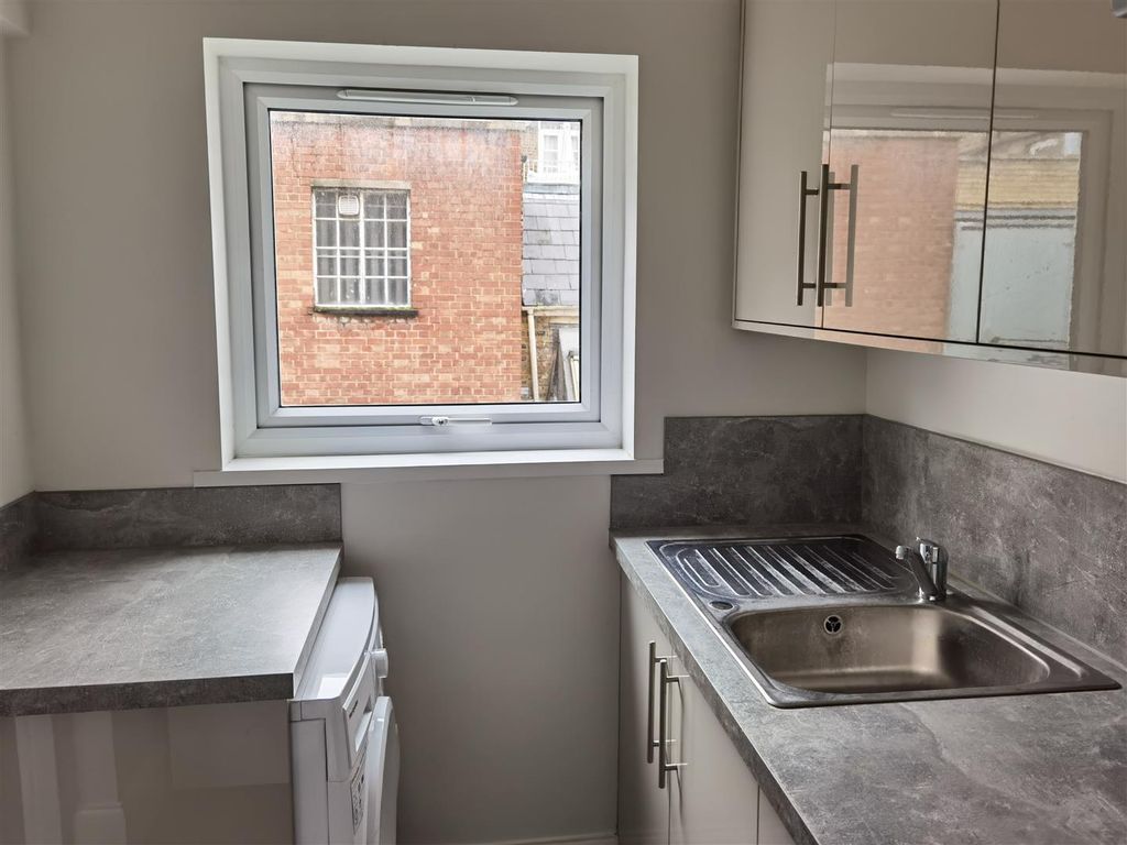 Property photo 2 of 8 Img_20251209_113220.Jpg