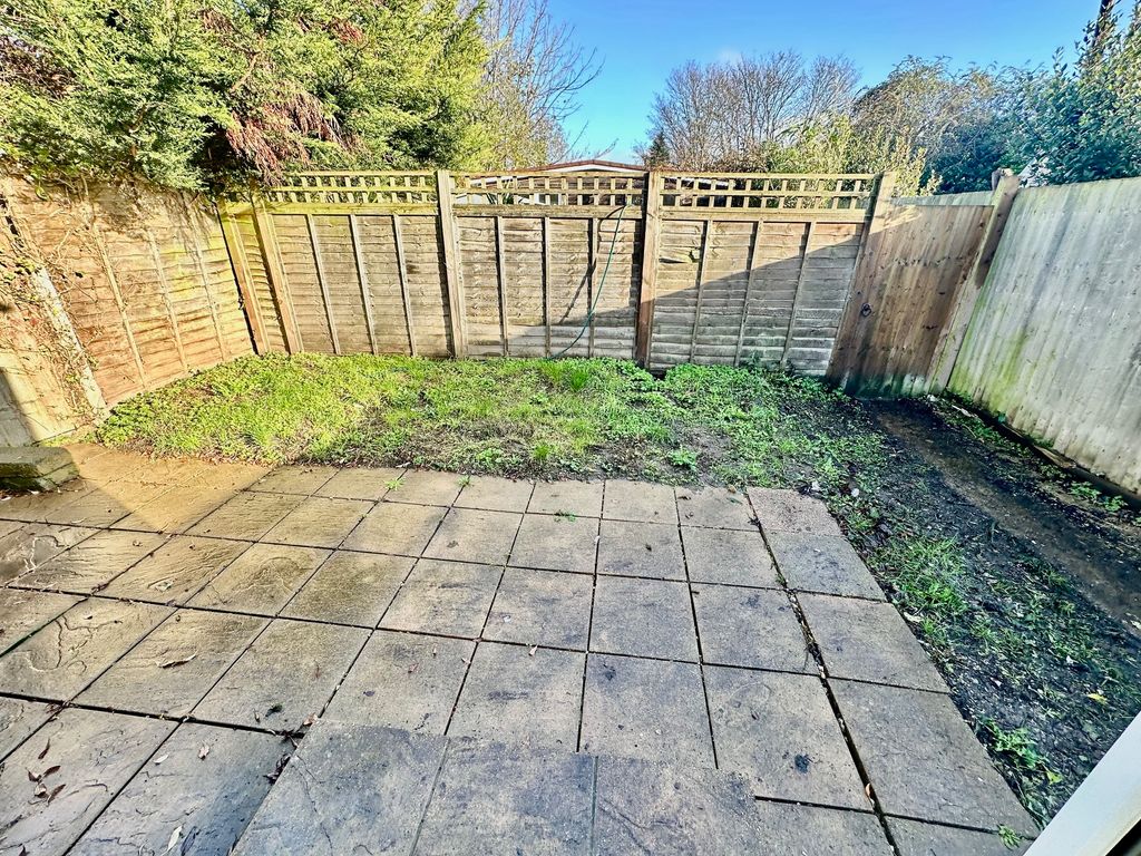 Property photo 2 of 21 Image