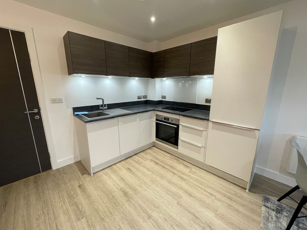 Property photo 1 of 6 Kitchen