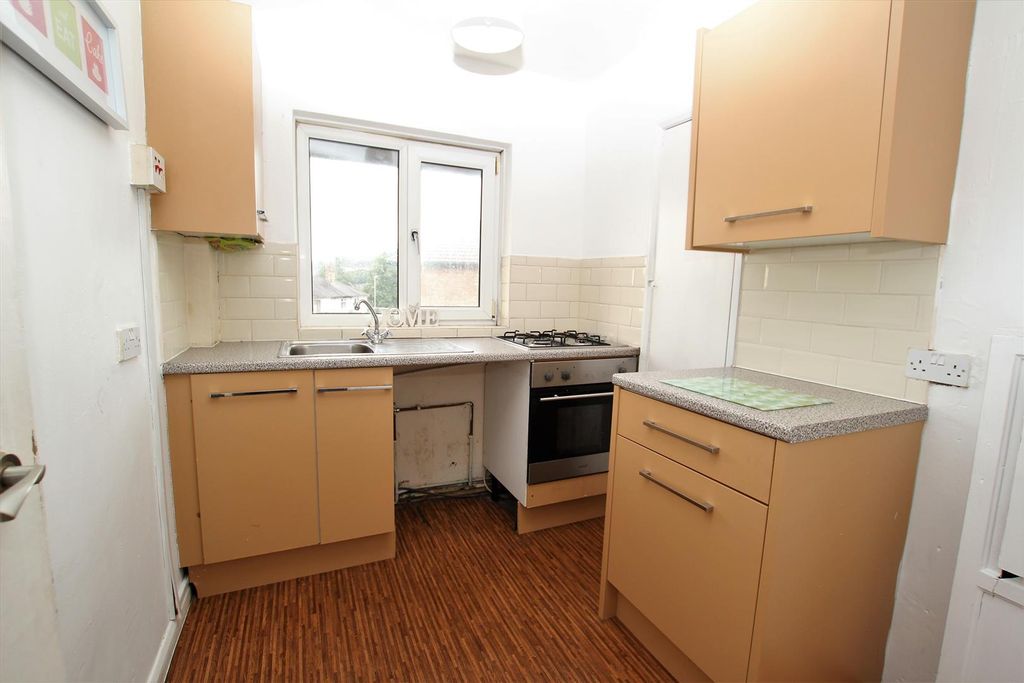Property photo 3 of 7 Leedsrd133Kitch.Jpg