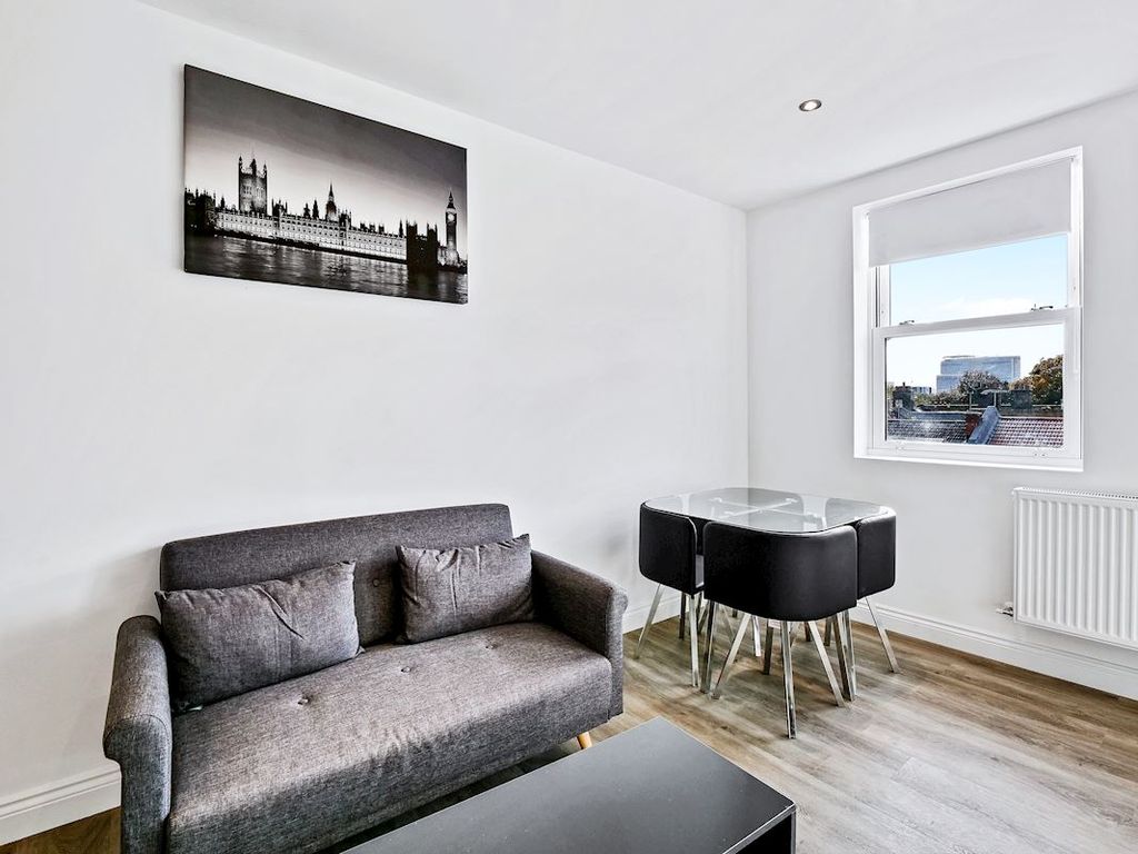 Property photo 2 of 7 Photo 6