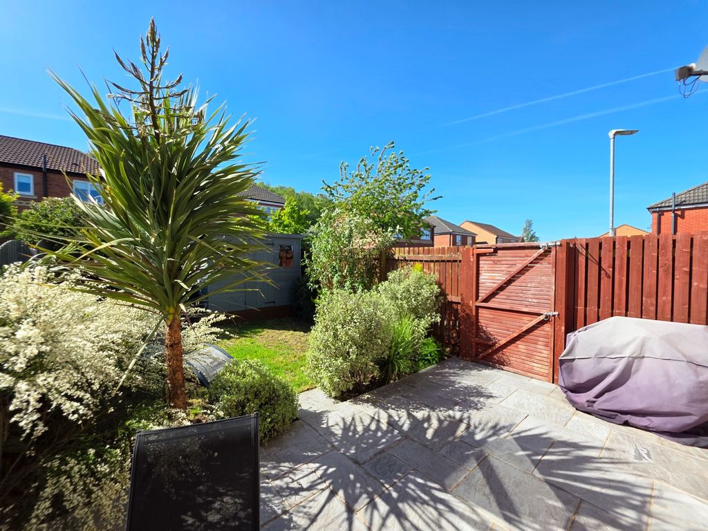 Property photo 2 of 22