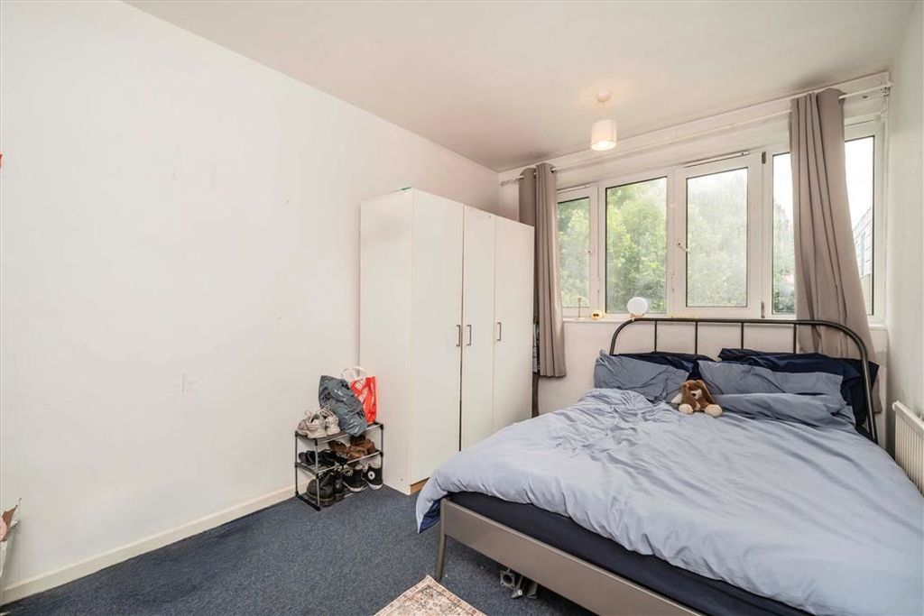Property photo 3 of 5