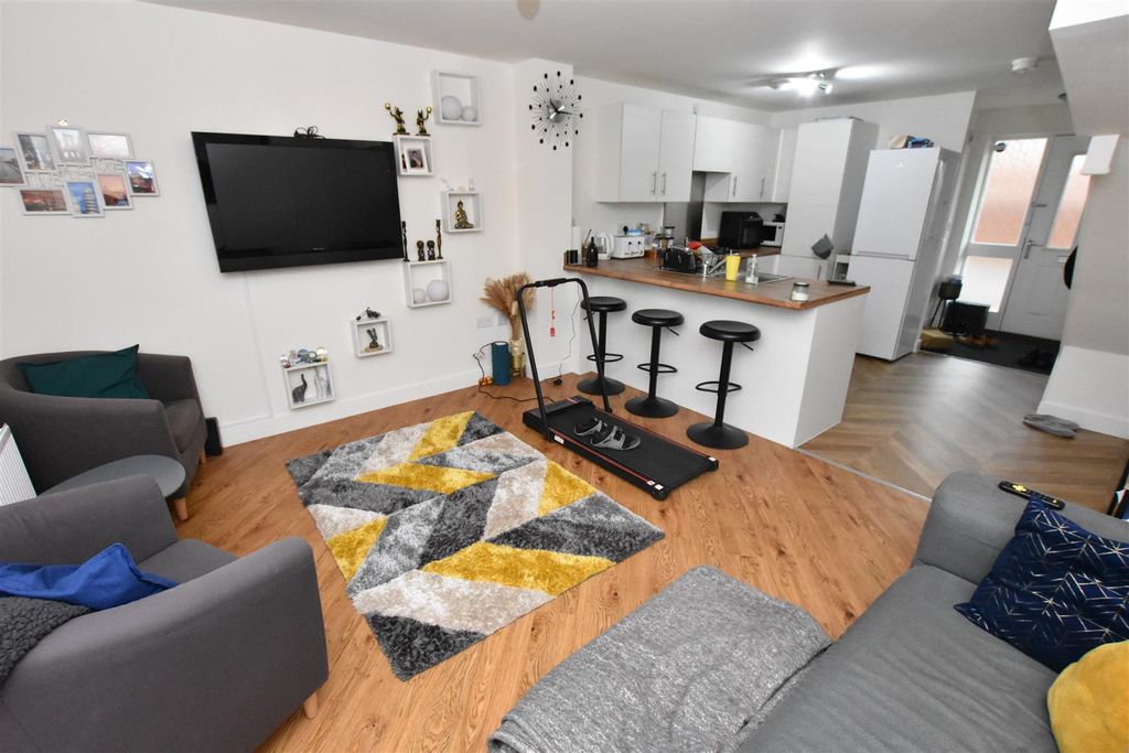 Property photo 3 of 10 Dsc_0573 - Copy (8).Jpg