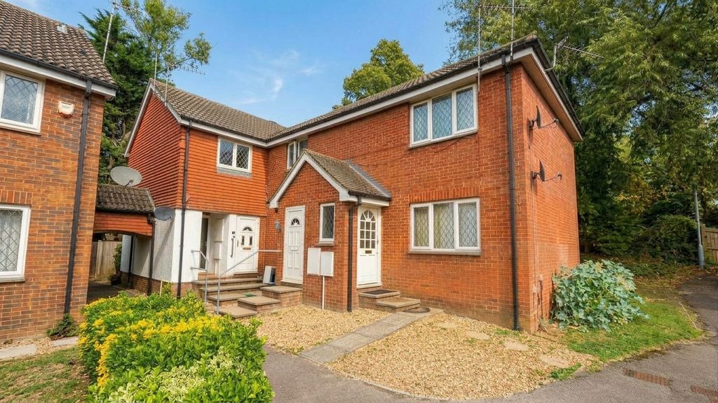 Property photo 1 of 8