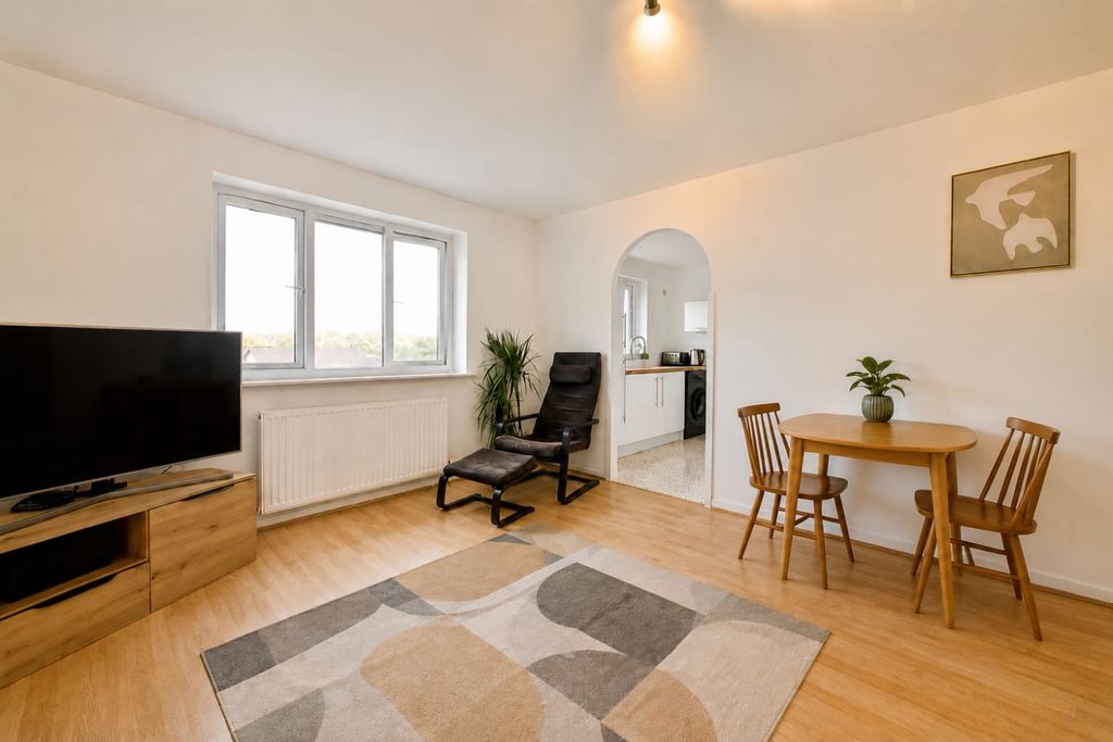 Property photo 1 of 9 5Cceeef5-A8F4-4089-8442-2c61Bcc68F4E