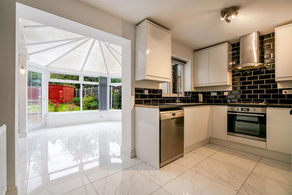 Property photo 3 of 27 Dsc08096 Copy.Jpg